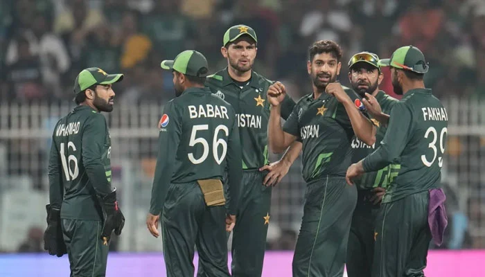 Hafeez Reminds Babar and Rizwan: "You're Not the Whole Team".